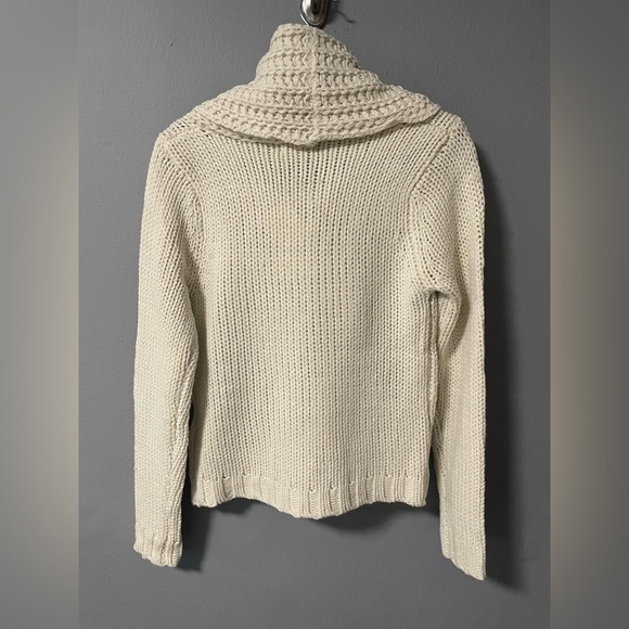NWT Miracle Chunky Cable Knit Cowl Neck Sweater in Cream. Size S/M - Picture 2 of 7